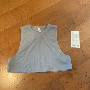 Lululemon size 2 grey with camo tank top